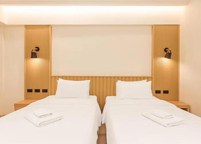 Jace Ratchada Hotel 3*